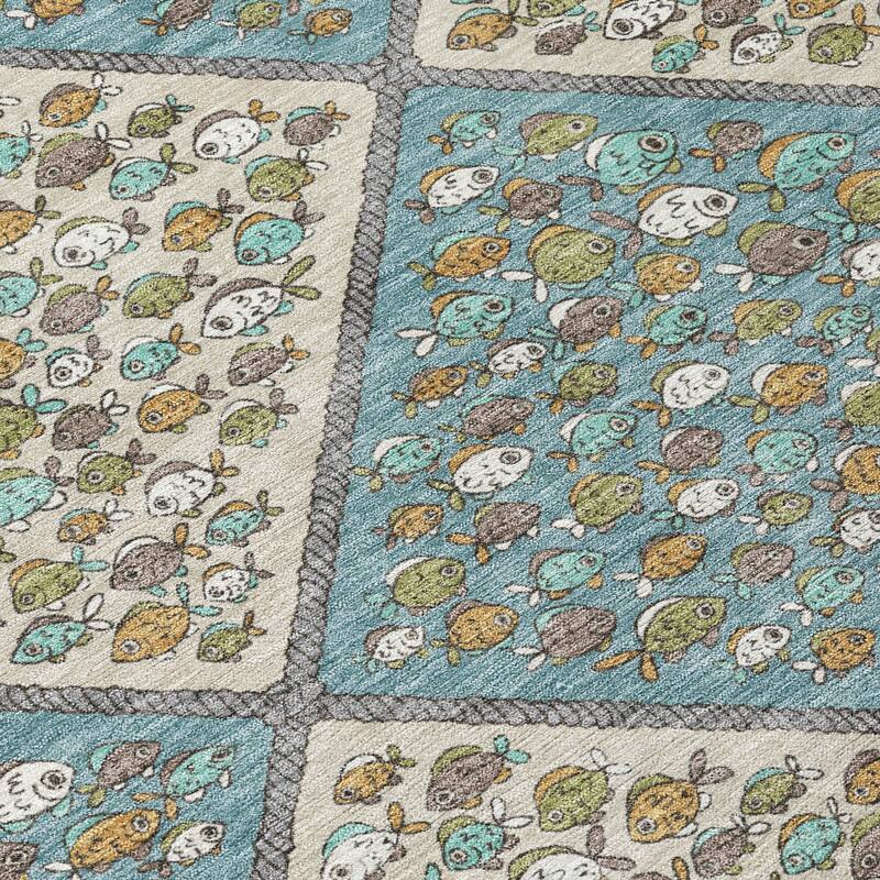 Machine Washable Indoor/ Outdoor Diamond Fish Chantille Rug