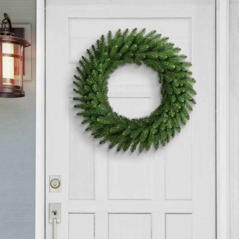 Mountain View Spruce Artificial Christmas Wreath - 2' - Unlit