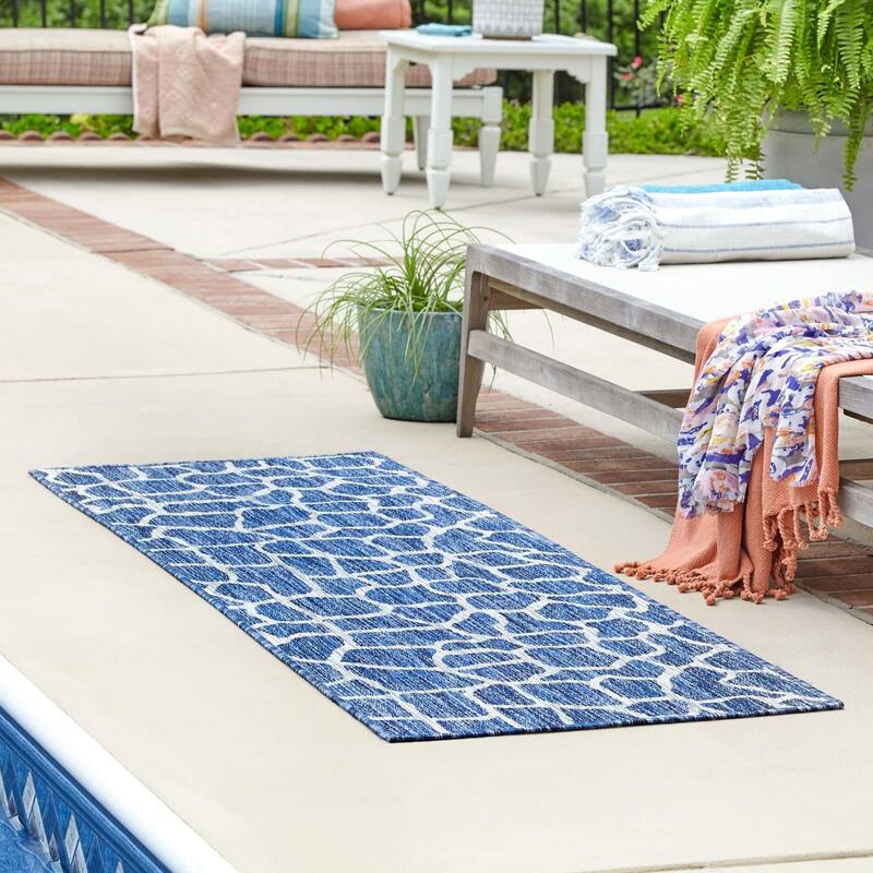 Outdoor Gallery Collection Area Rug