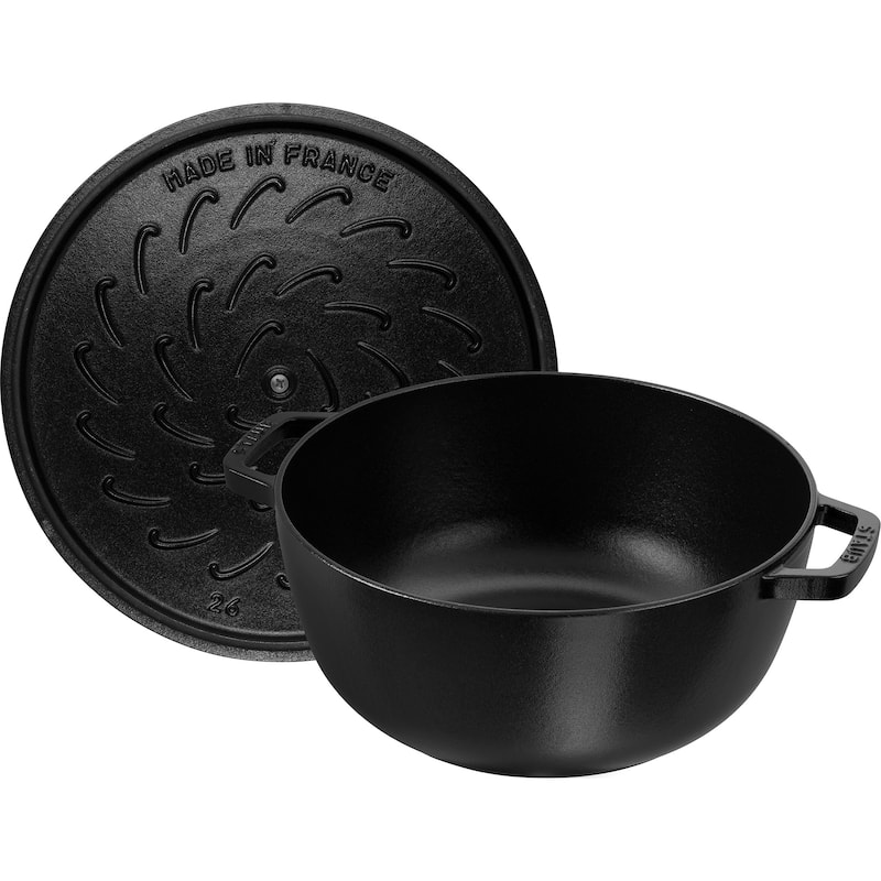 Staub Cast Iron Essential French Oven, Dutch Oven, 5-quart, serves 5-6, Made in France, with Horse Lid - 5-qt