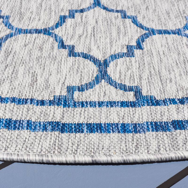 SAFAVIEH Courtyard Kamini Indoor/ Outdoor Waterproof Patio Backyard Rug