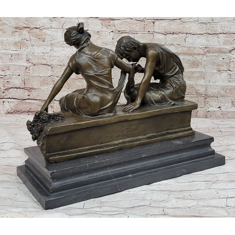 Lovers Romantic Couple Hand Kissing Bronze Statue Sculpture Figure On Marble Base 14 Inches X 16 Inches