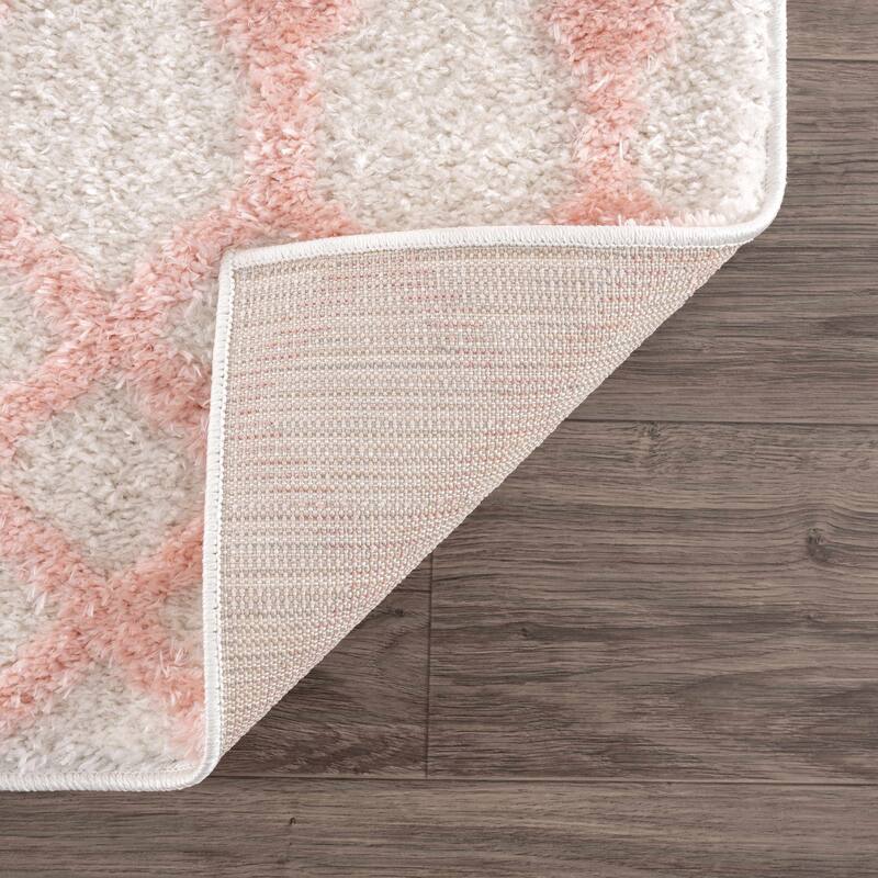 Tilos Moroccan Trellis Farmhouse Shag Area Rug
