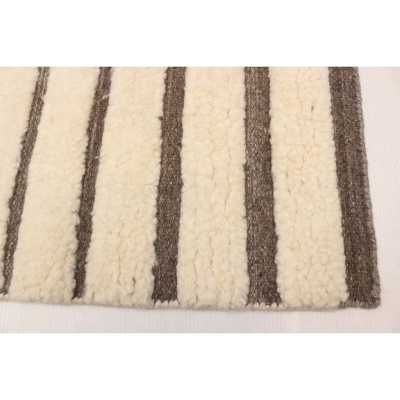 ECARPETGALLERY Hand-knotted Tangier Cream Wool Rug - 5'3 x 7'10