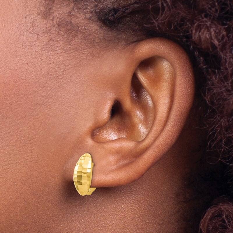 Curata 14k Yellow Gold 14x8mm Hammered Oval Earrings