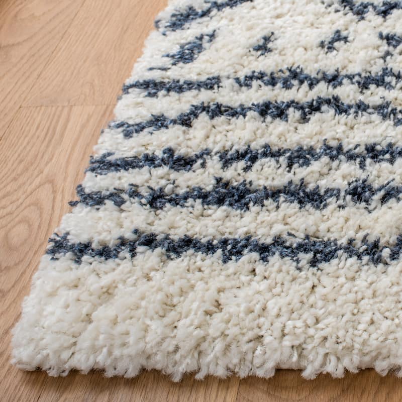 SAFAVIEH Arizona Shag Lotta Moroccan 1.2-inch Thick Rug - 2'3" x 8' Runner - Ivory/Slate