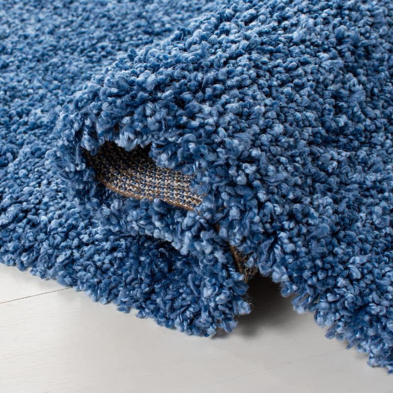 SAFAVIEH Evolution Shag Gwenaele Solid 1.8-inch Thick Rug