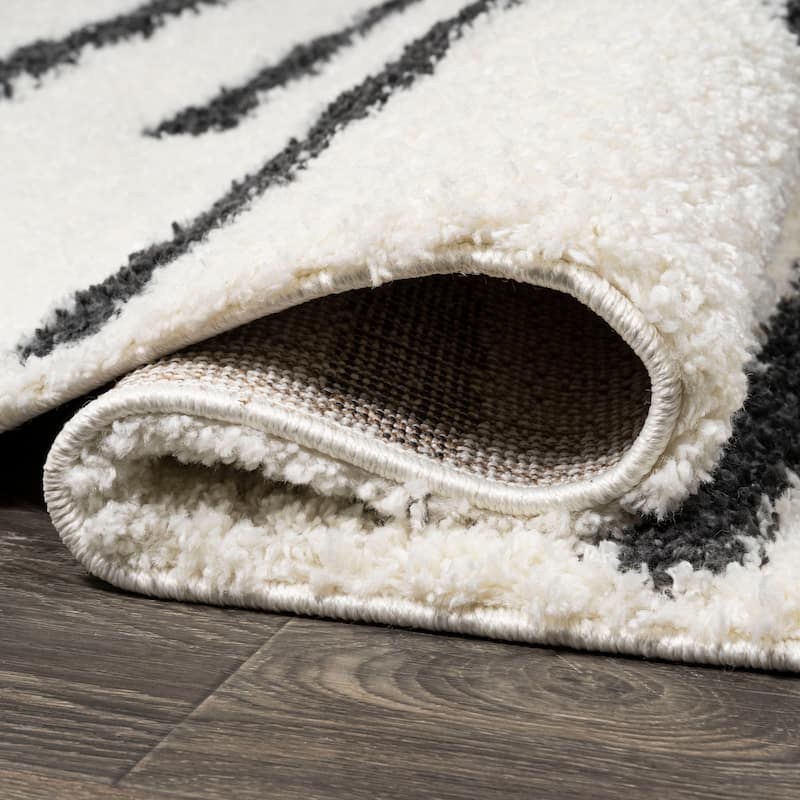 JONATHAN Y Cristo Berber Stripe Shag Area Rug