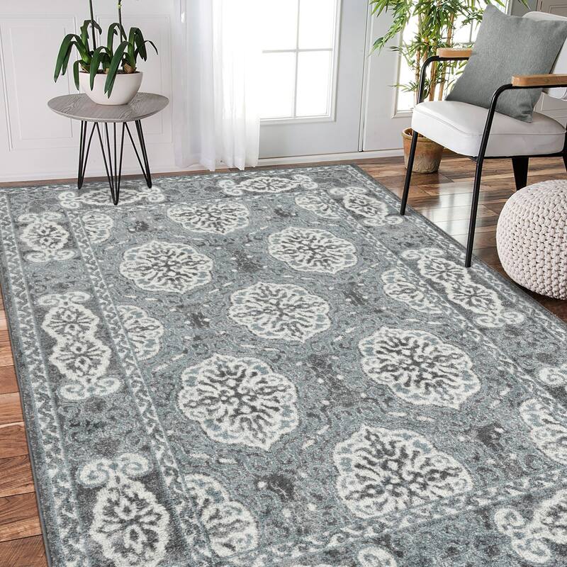 Aurelia Modern Farmhouse Medallion Area Rug - 4' x 6' - Steel Blue