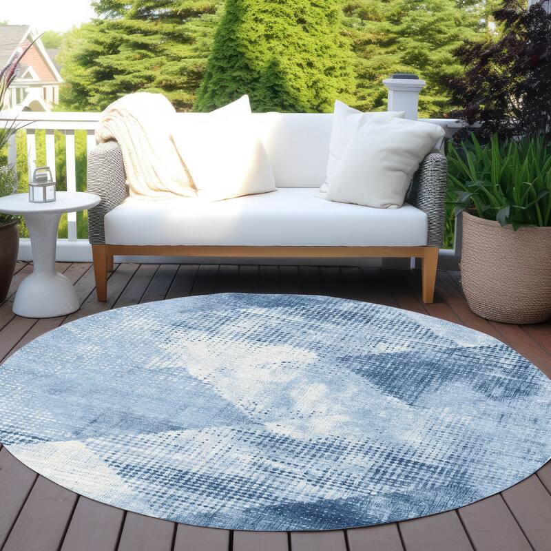 Machine Washable Indoor/ Outdoor Diamond Ombre Chantille Rug