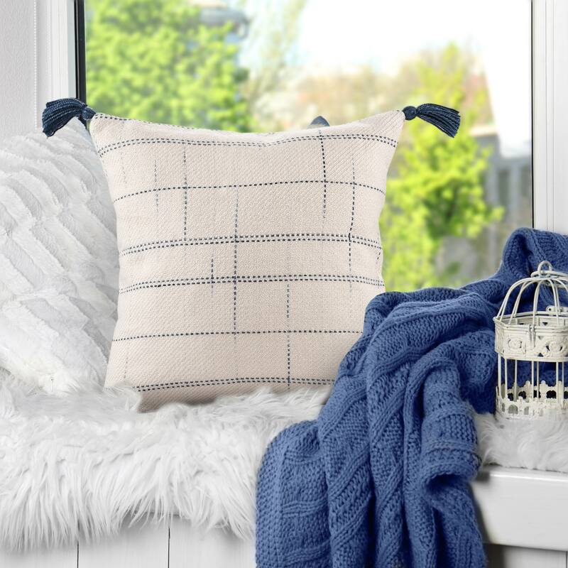 Sevita Hand-Woven Medium Ivory/Blue Geometric Polyester Indoor/Outdoor Throw Pillow