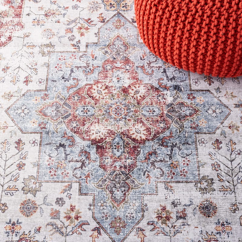 SAFAVIEH, Tucson Machine Washable Slip Resistant Queenie Oriental Medallion