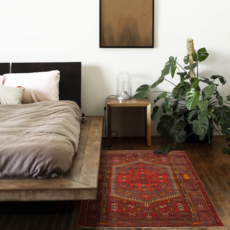 ECARPETGALLERY Hand-knotted Andelz Red Wool Rug - 4'6 x 6'8