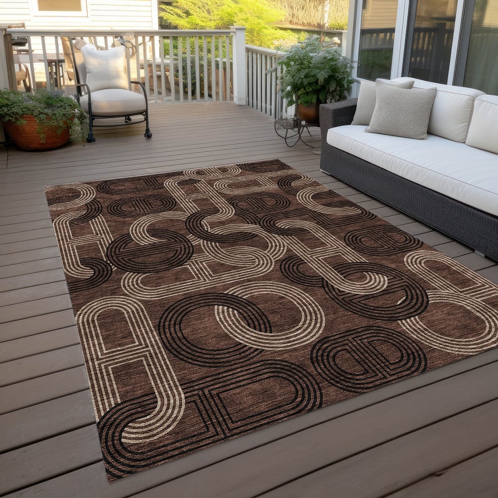 Machine Washable Indoor/ Outdoor Contemporary Geo Chantille Rug