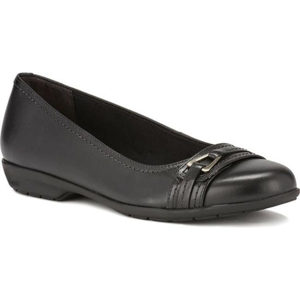 Walking Cradles Women's Flynn Ballet Flat Black Leather