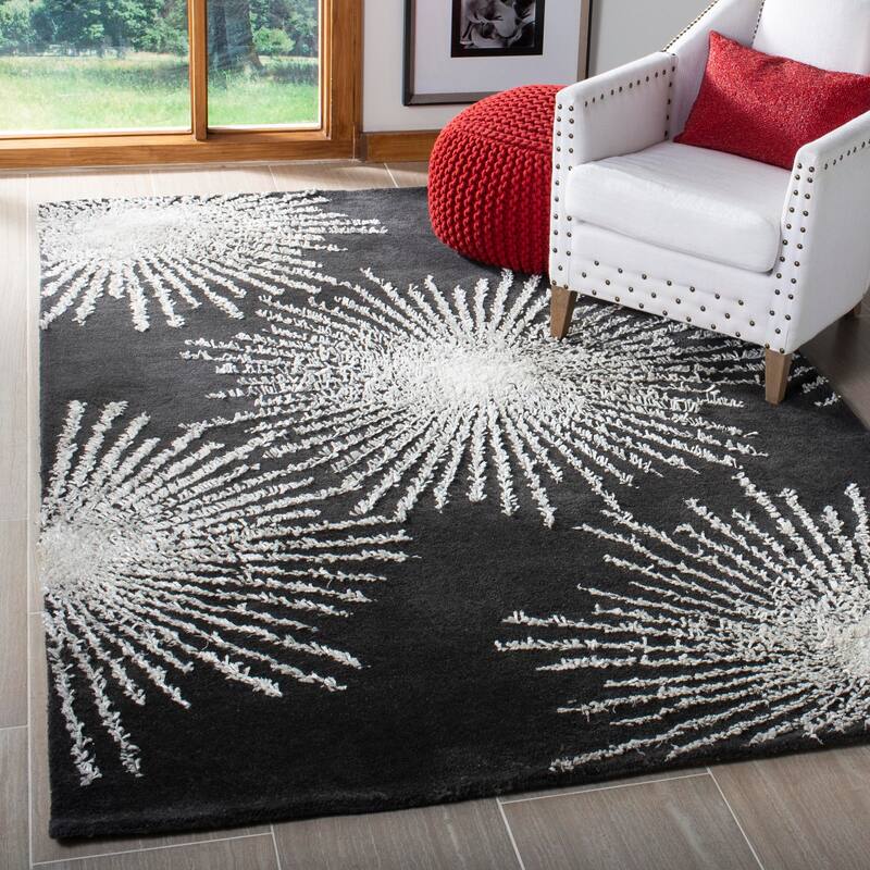 SAFAVIEH Handmade Soho Miyase Burst New Zealand Wool Rug - 3'6" x 5'6" - Charcoal/Ivory