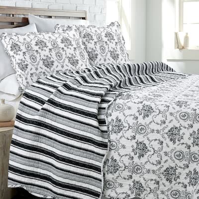 Gracewood Hollow Mekuli French Medallion 3-piece Quilt Bedding Set