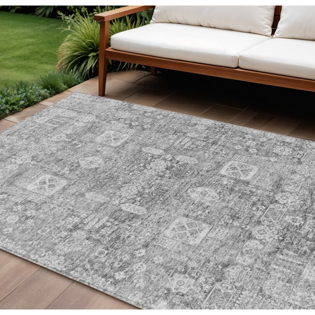 HomeRoots Oriental Transitional Rectangle Outdoor Rug