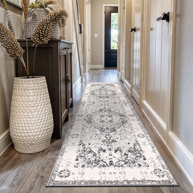 World Rug Gallery Vintage Oriental Distressed Medallion Rug
