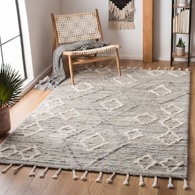 SAFAVIEH Handmade Casablanca Shag Sonoko Tribal Wool Rug