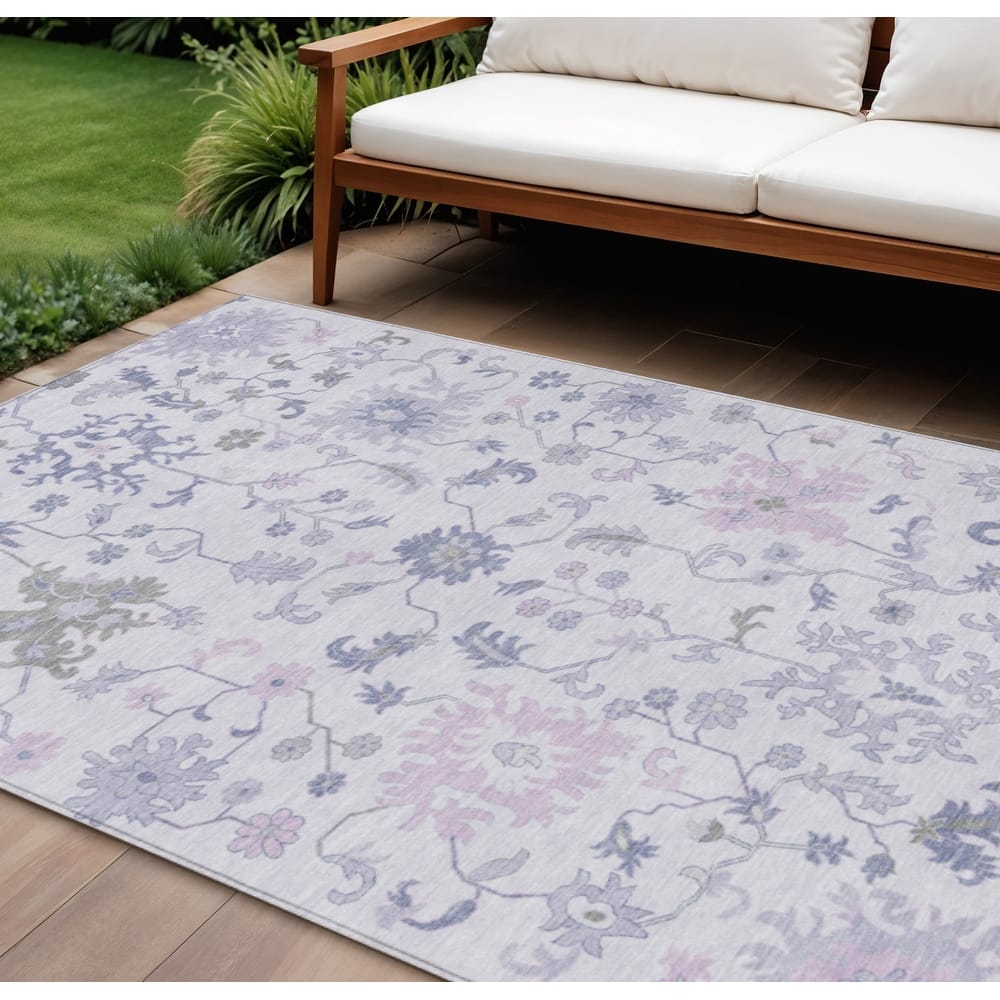 HomeRoots Floral Transitional Rectangle Outdoor Rug