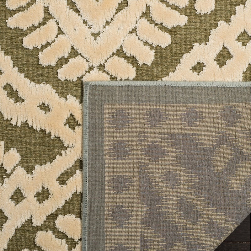 Martha Stewart by SAFAVIEH Handmade Freerkje Viscose Rug - 2'7" x 4' - Dill