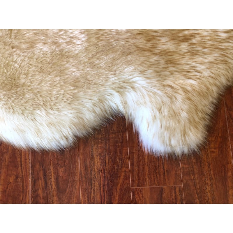 Highland Select Natural Long Wool Sheepskin 1-1/2 Pelt Shag Rug - 2' x 4'
