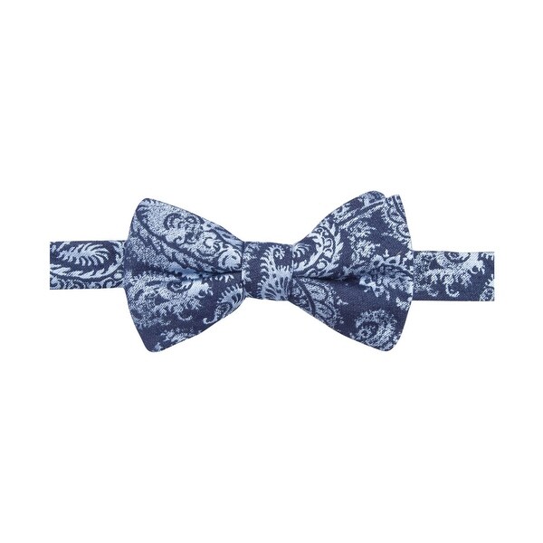ryan seacrest bow tie