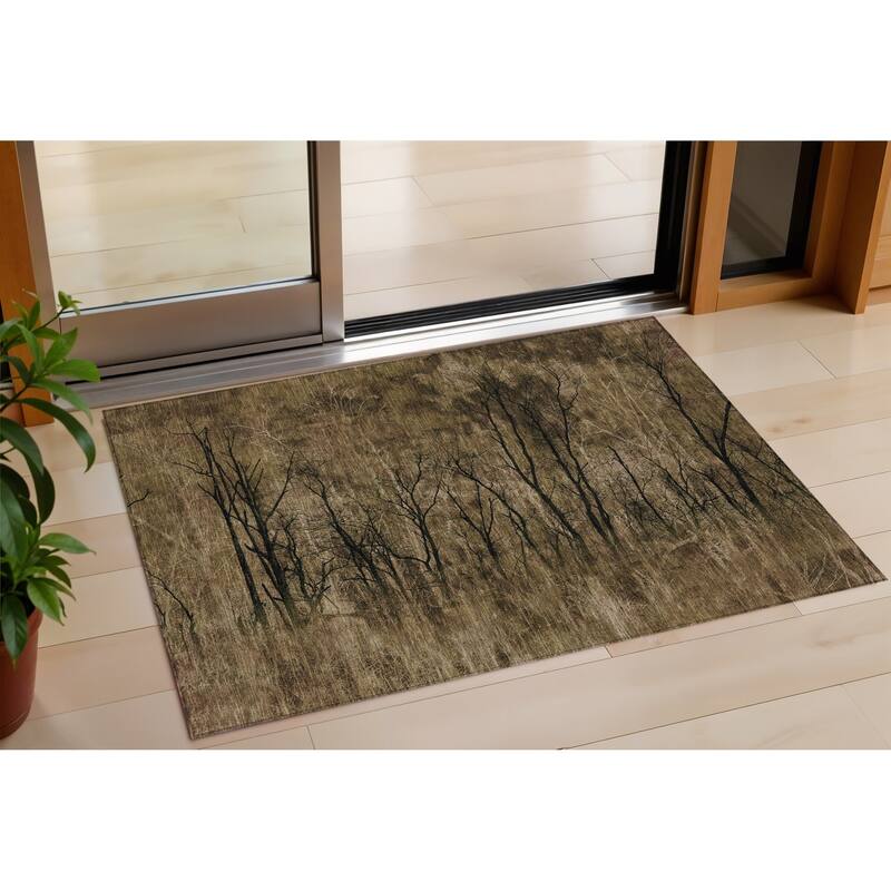 HomeRoots Floral Transitional Rectangle Outdoor Rug - 3' x 5'