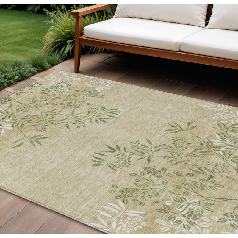 HomeRoots Floral Transitional Rectangle Outdoor Rug - 9' X 12'