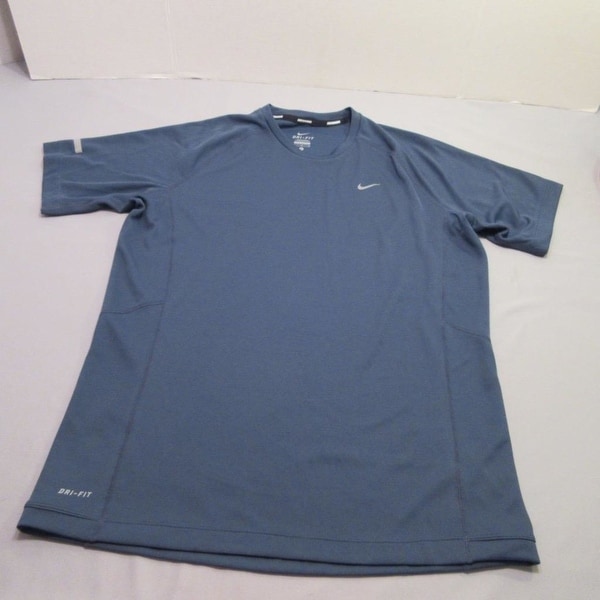 running shirt nike