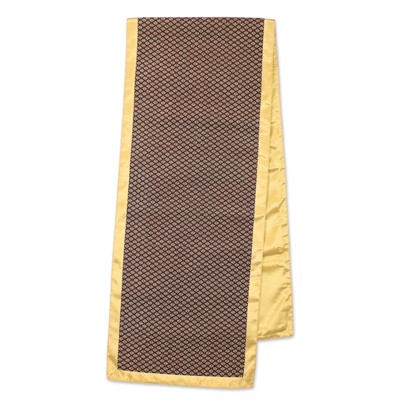 Handmade Yok Dok Elegance table runner (Thailand)
