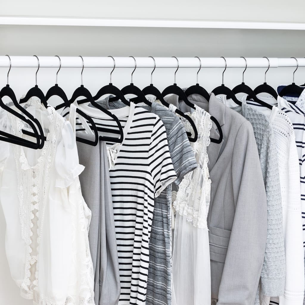 Plastic and Velvet Non-Slip Hangers (50-Pack)