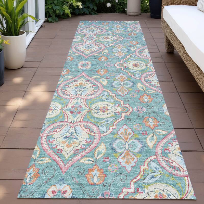 Machine Washable Indoor/Outdoor Traditional Spades Chantille Rug - Spa - 2'3" x 7'6"