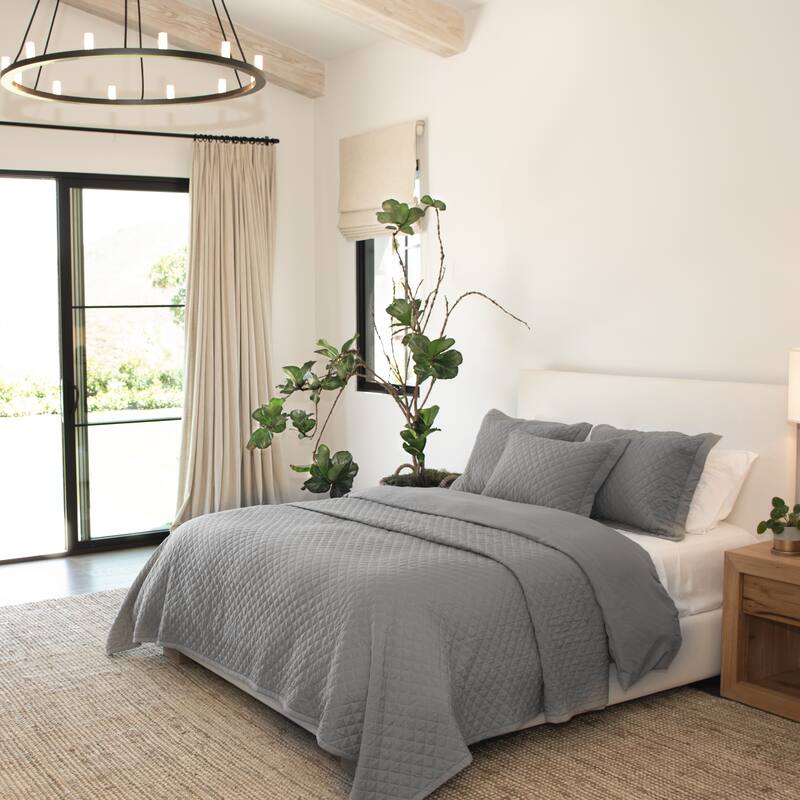 Jennifer Adams Essentials Diamond Quilted Sham