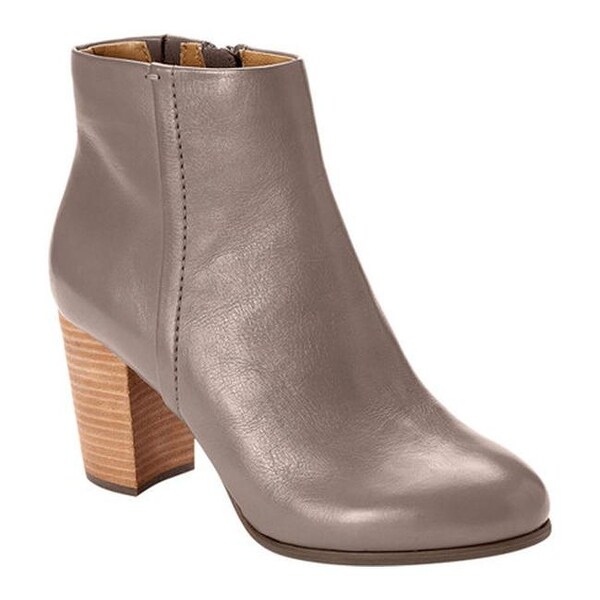 vionic kennedy ankle bootie