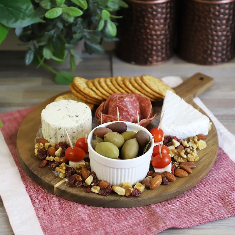 MegaChef 12 Inch Acacia Wood Round Serving Board with Handle