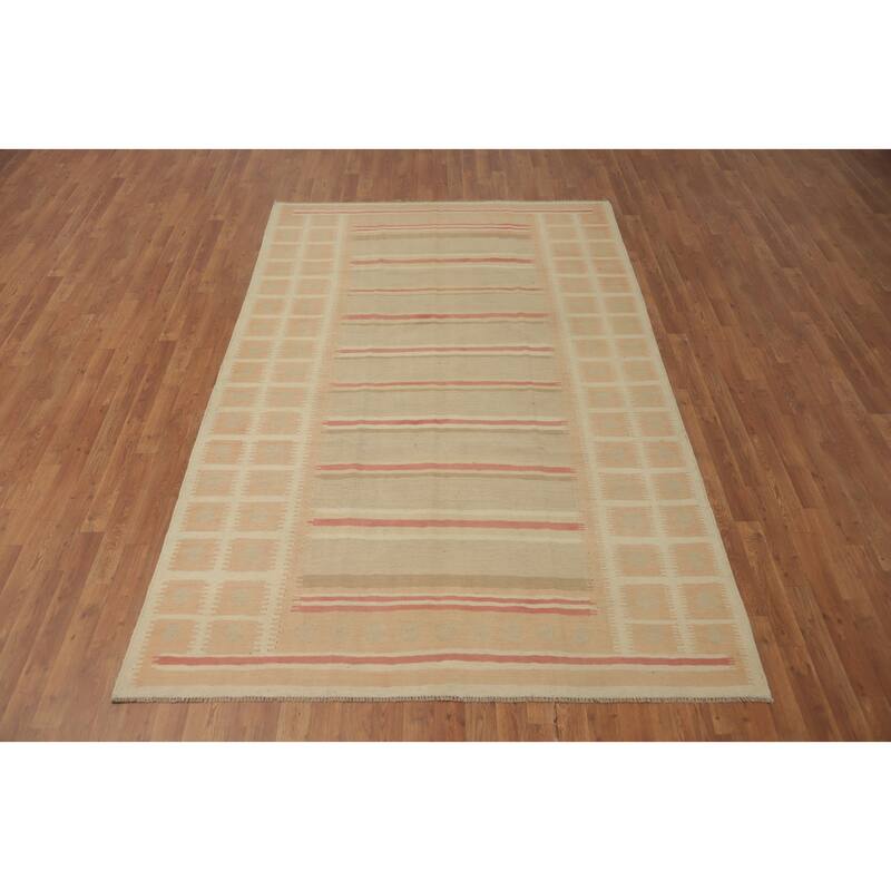 Hand Woven Southwestern Wool Beige Geometric Area Rug - 8' 11'' X 5' 11''