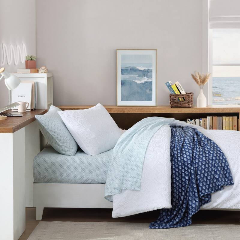 Nautica Embossed Sunflower White Comforter Bonus Set