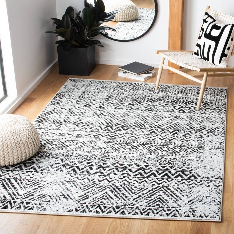 SAFAVIEH Mercer Keranka Moroccan Rug - 4' x 6' - Ivory/Charcoal