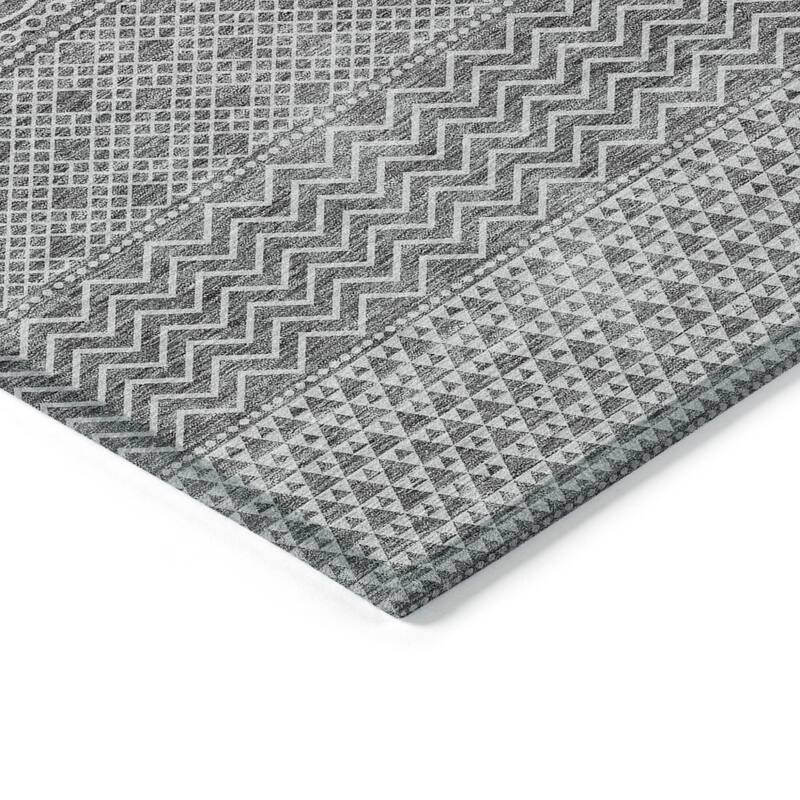 HomeRoots Chevron Modern Rectangle Outdoor Rug
