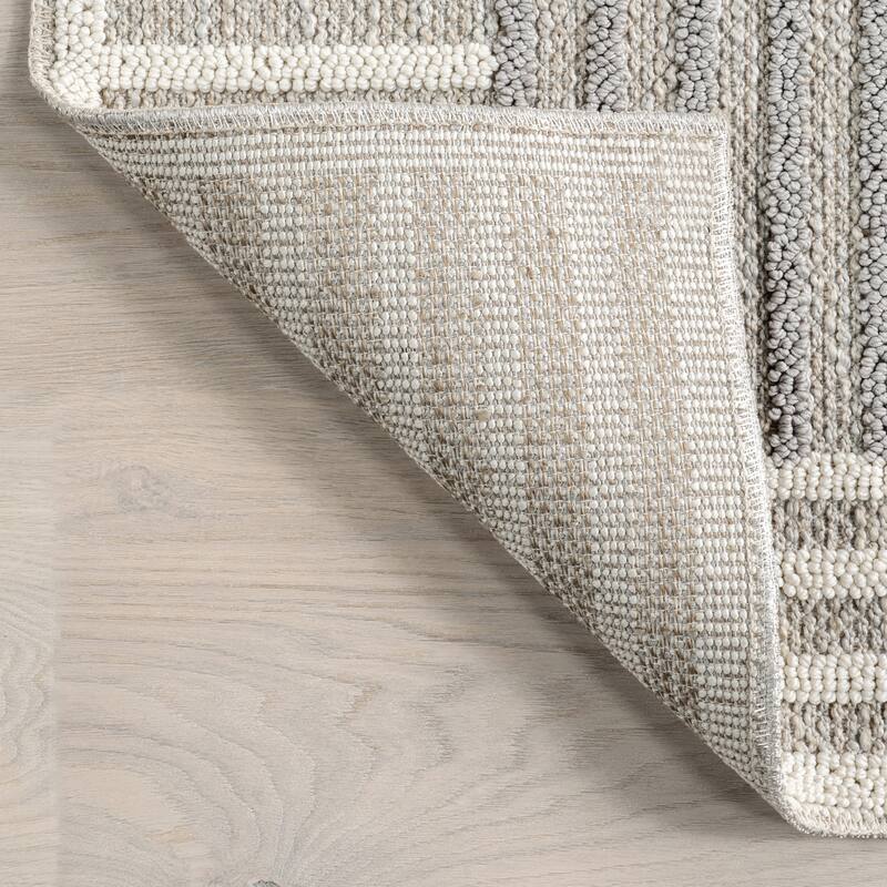 Nuloom Nicka Striped Border Machine Washable Area Rug