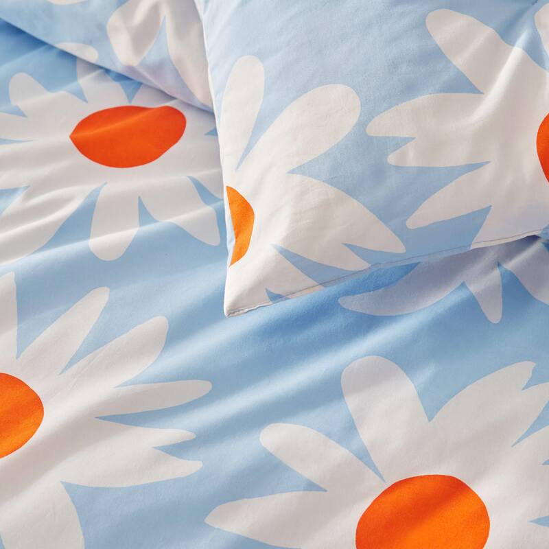 Marimekko Rakastaa Ei Rakasta Cotton Blue Reversible Comforter Set