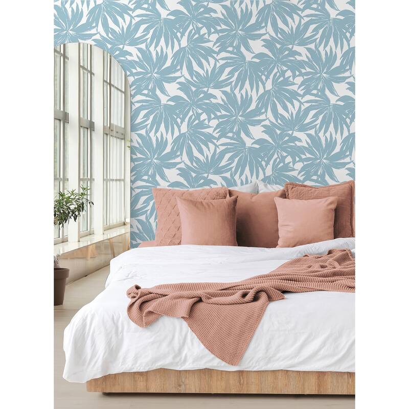 Daisy Bennett Designs Palma Nonwoven Unpasted Wallpaper