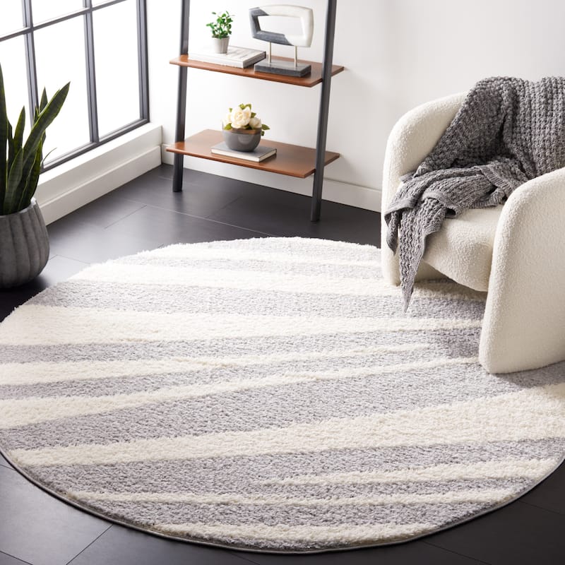 SAFAVIEH Norway Shag Lethia 1.2-inch Thick Rug - 6'7" Round - Grey/Ivory