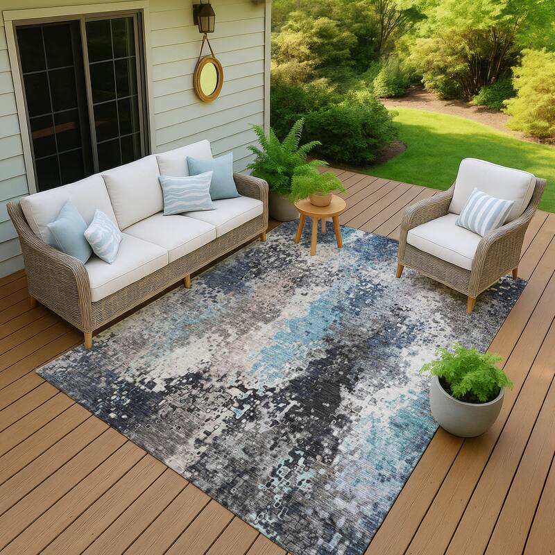 Machine Washable Indoor/ Outdoor Contemporary Abstract Chantille Rug - Denim - 5' x 7'6"