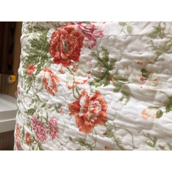 Top Product Reviews For Laura Ashley Breezy Floral Quilt Set 14333987 Overstock Quilt 2 shams (one sham for twin set). overstock com