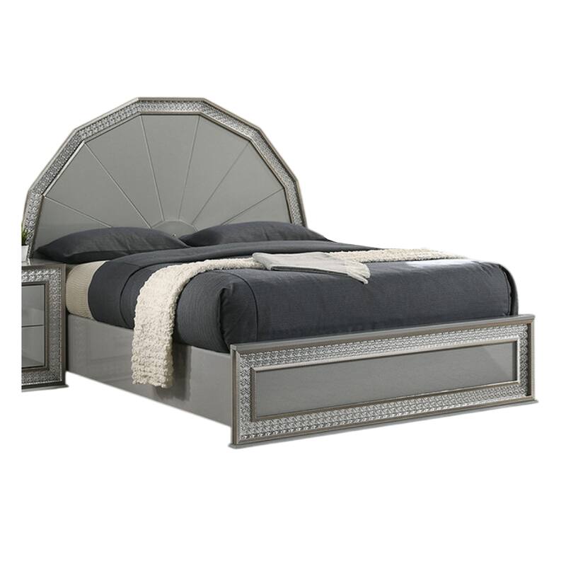 Cyl Queen Bed, Metallic Gray, Scale Molded Trim, Rubberwood, LED Lit