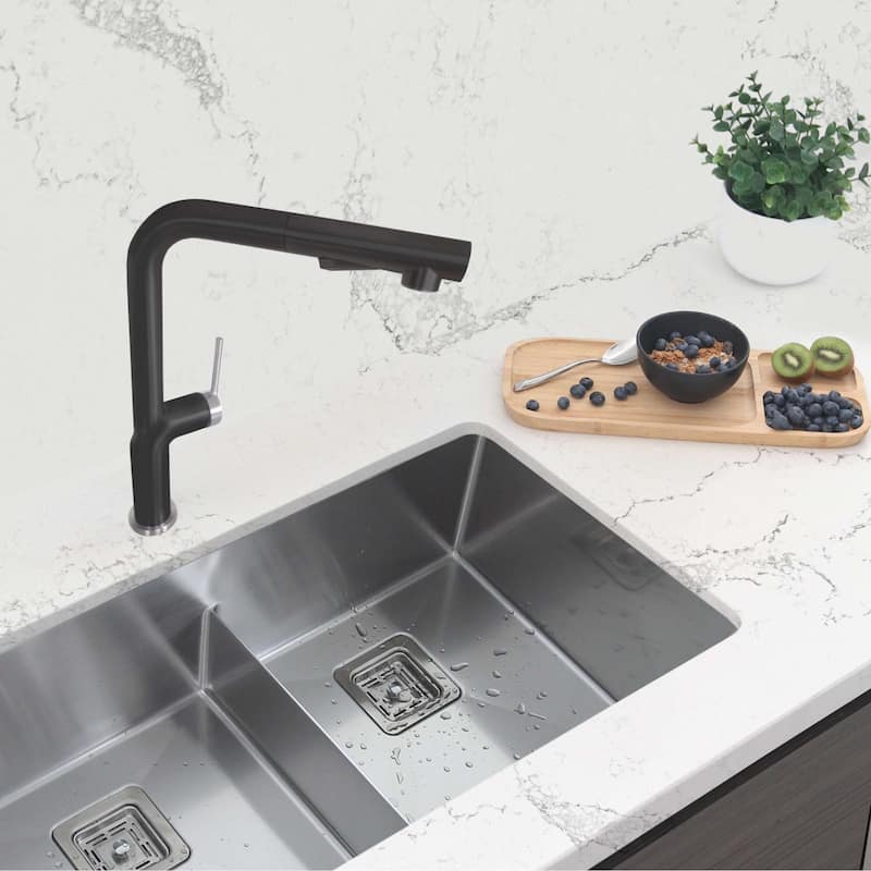 STYLISH Kitchen Sink Faucet Single Handle Pull Down Dual Mode in Stainless Steel