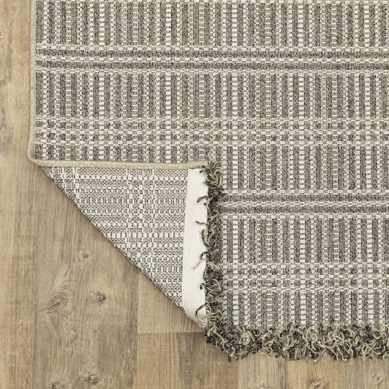 Style Haven Grayton Geometric Lines Beige/ Black Indoor-Outdoor Fringe Edge Rug